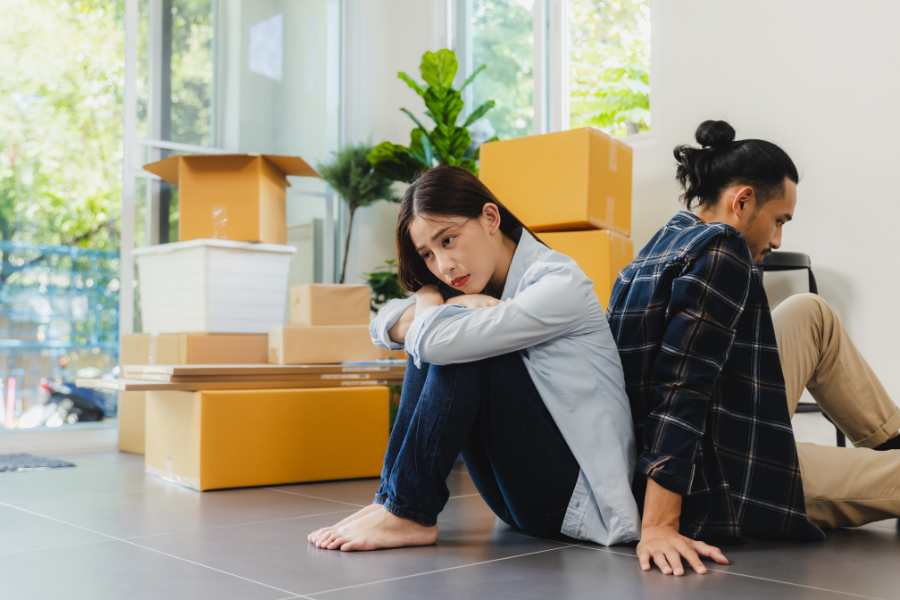 couple separating and moving out before divorce